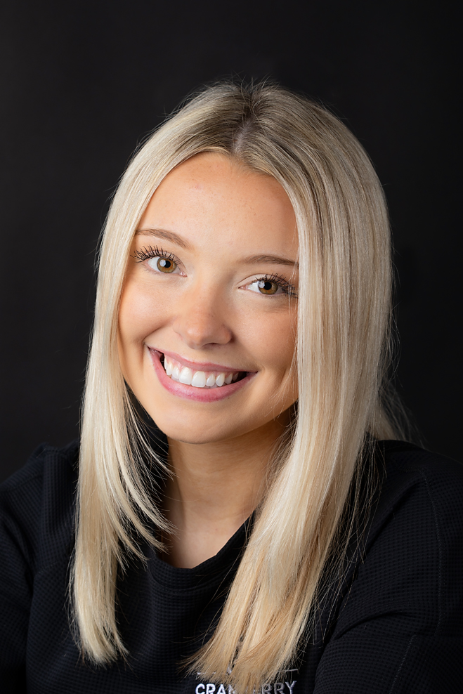 Headshot of Holly, dental assistant at Cranberry Dental Studio